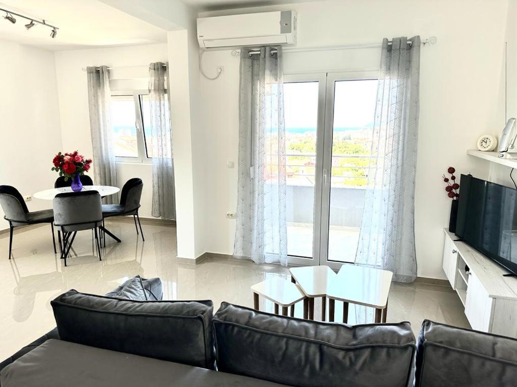 Villa Holiday Apartments Bar Dış mekan fotoğraf