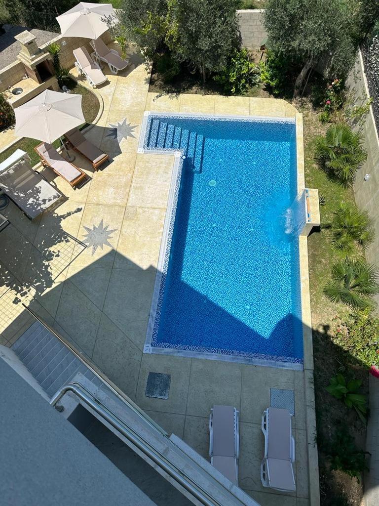 Villa Holiday Apartments Bar Dış mekan fotoğraf